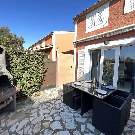 Pavillon Avec Terrasse, Piscine Et Bbq - 600m Plage, 4 Pers - Fr-1-701-41